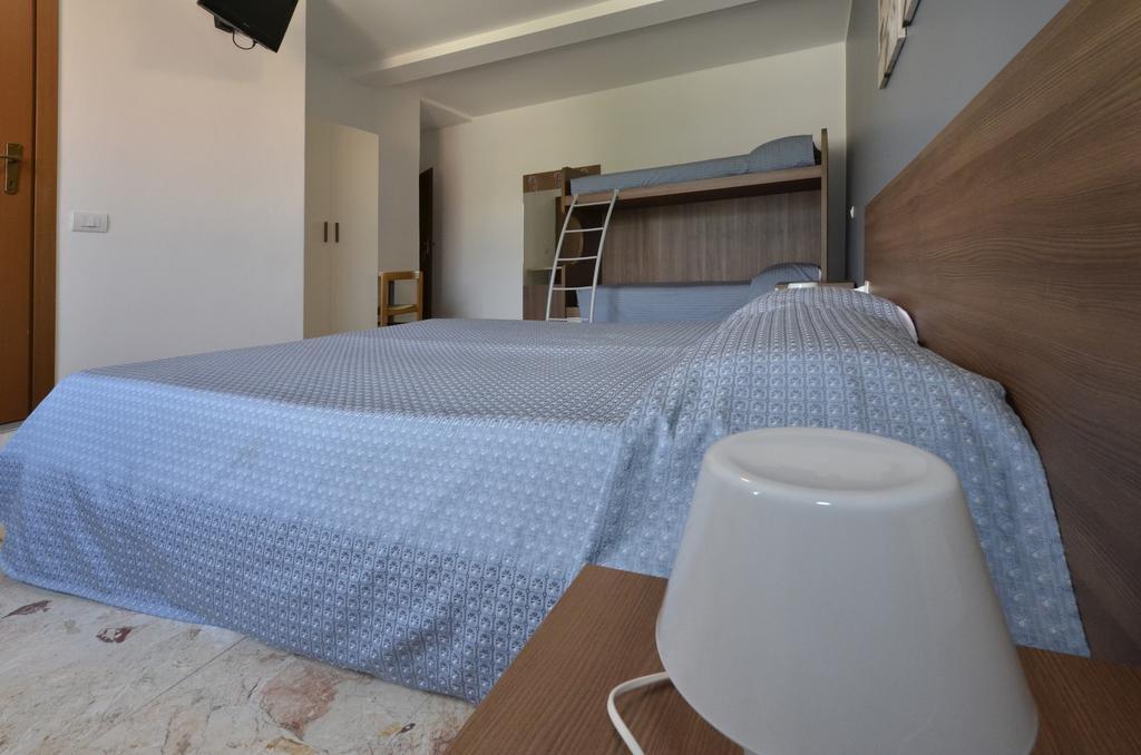 Albergo Della Torre Cernobbio Szoba fotó