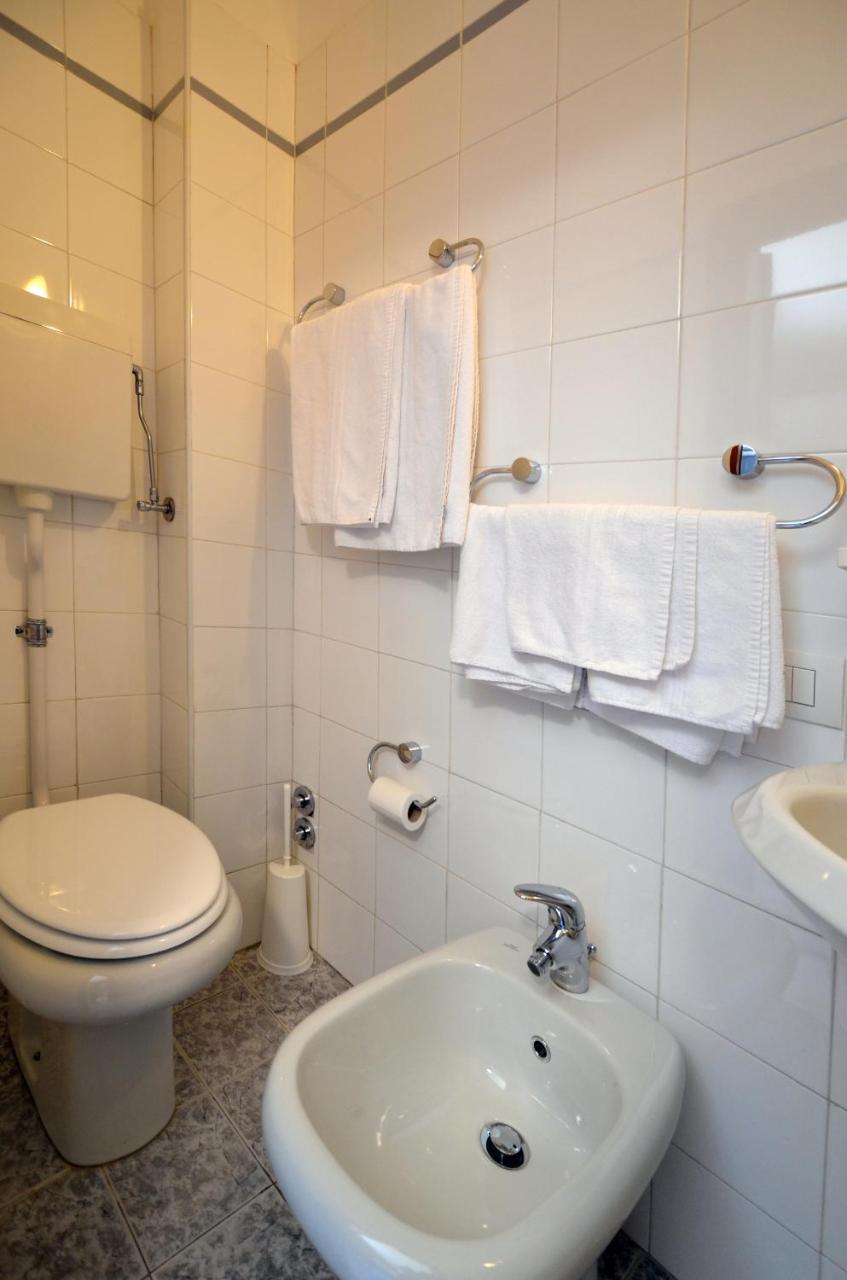 Albergo Della Torre Cernobbio Kültér fotó