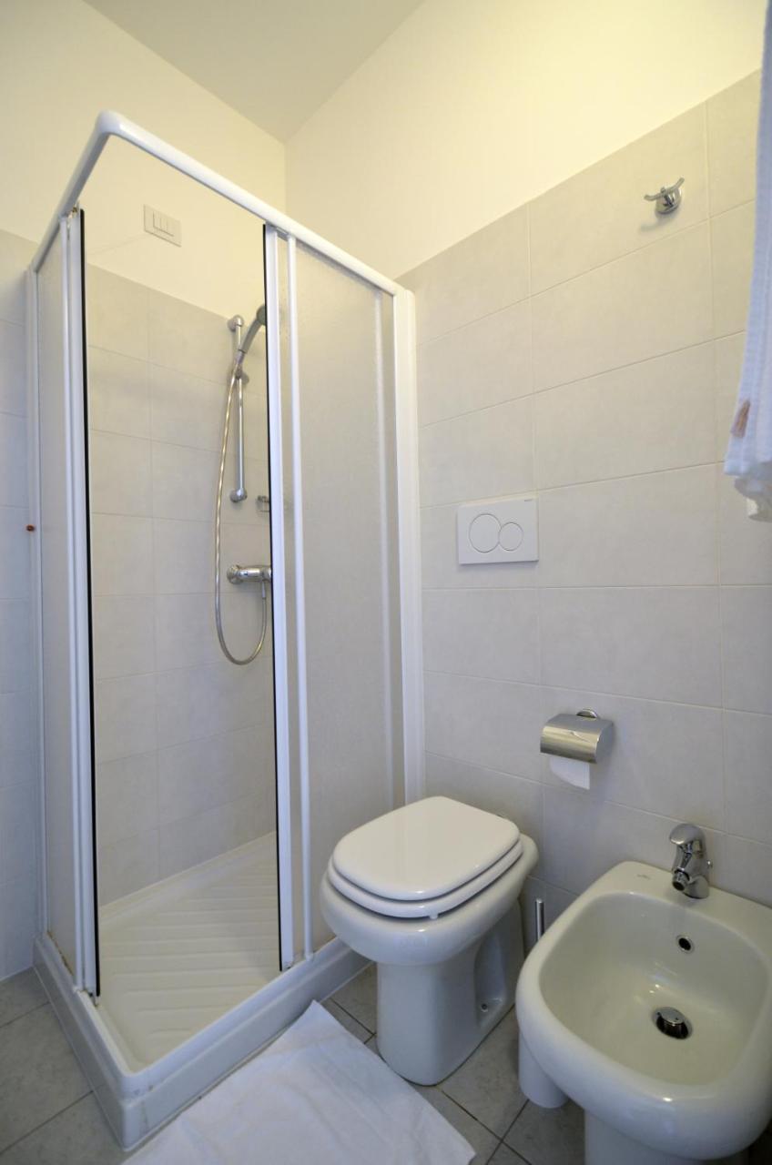 Albergo Della Torre Cernobbio Kültér fotó